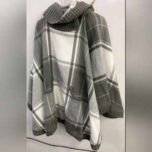 Charlie Paige Women's White And Gray Poncho One Size NWT MSRP $49.95
